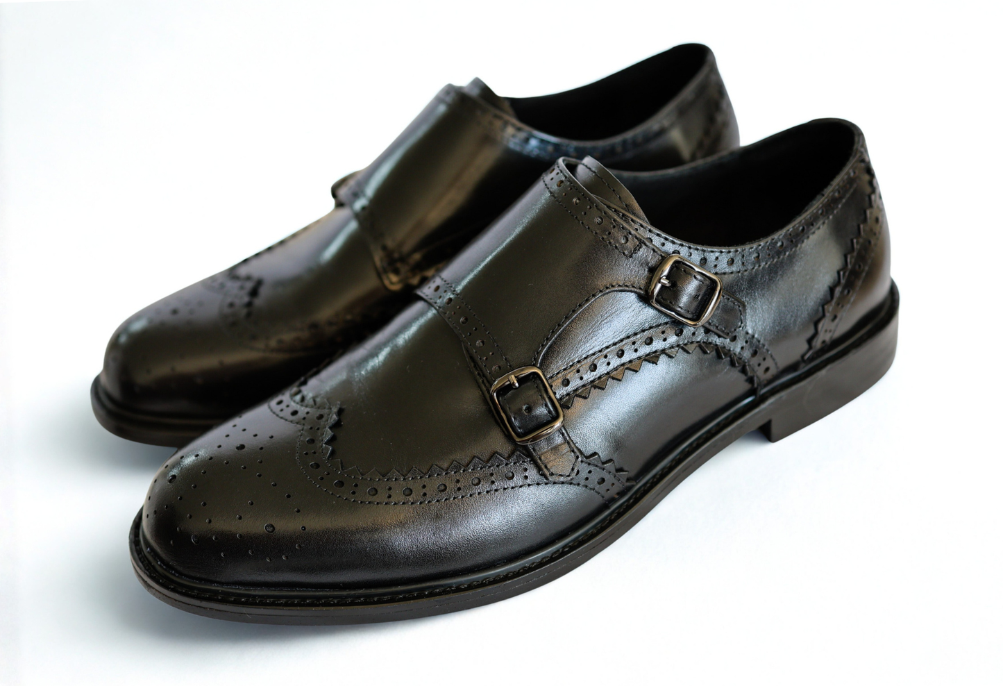 حذاء لوفر جلدي بحزام راهب بني