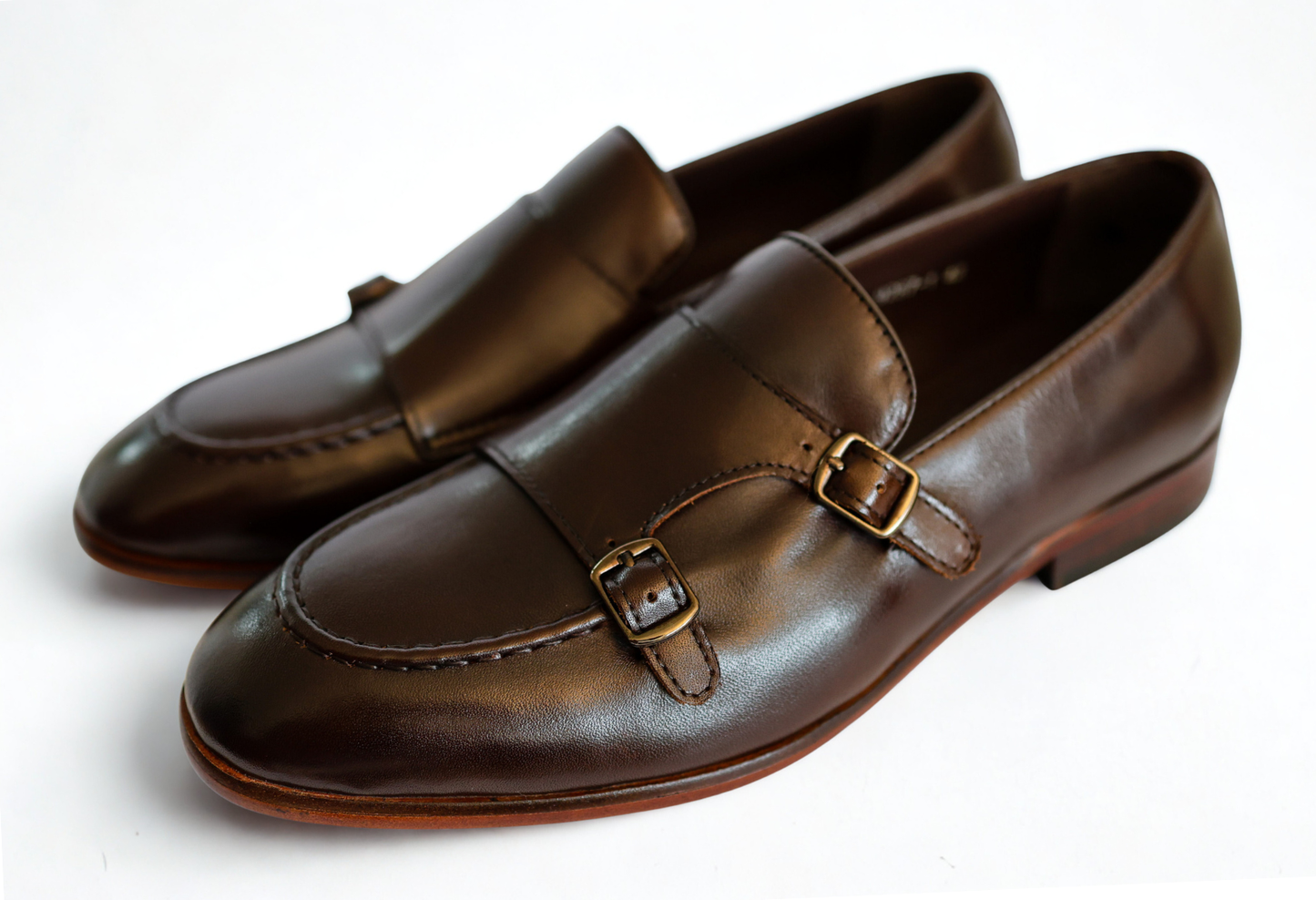 حذاء لوفر جلدي بحزام راهب بني