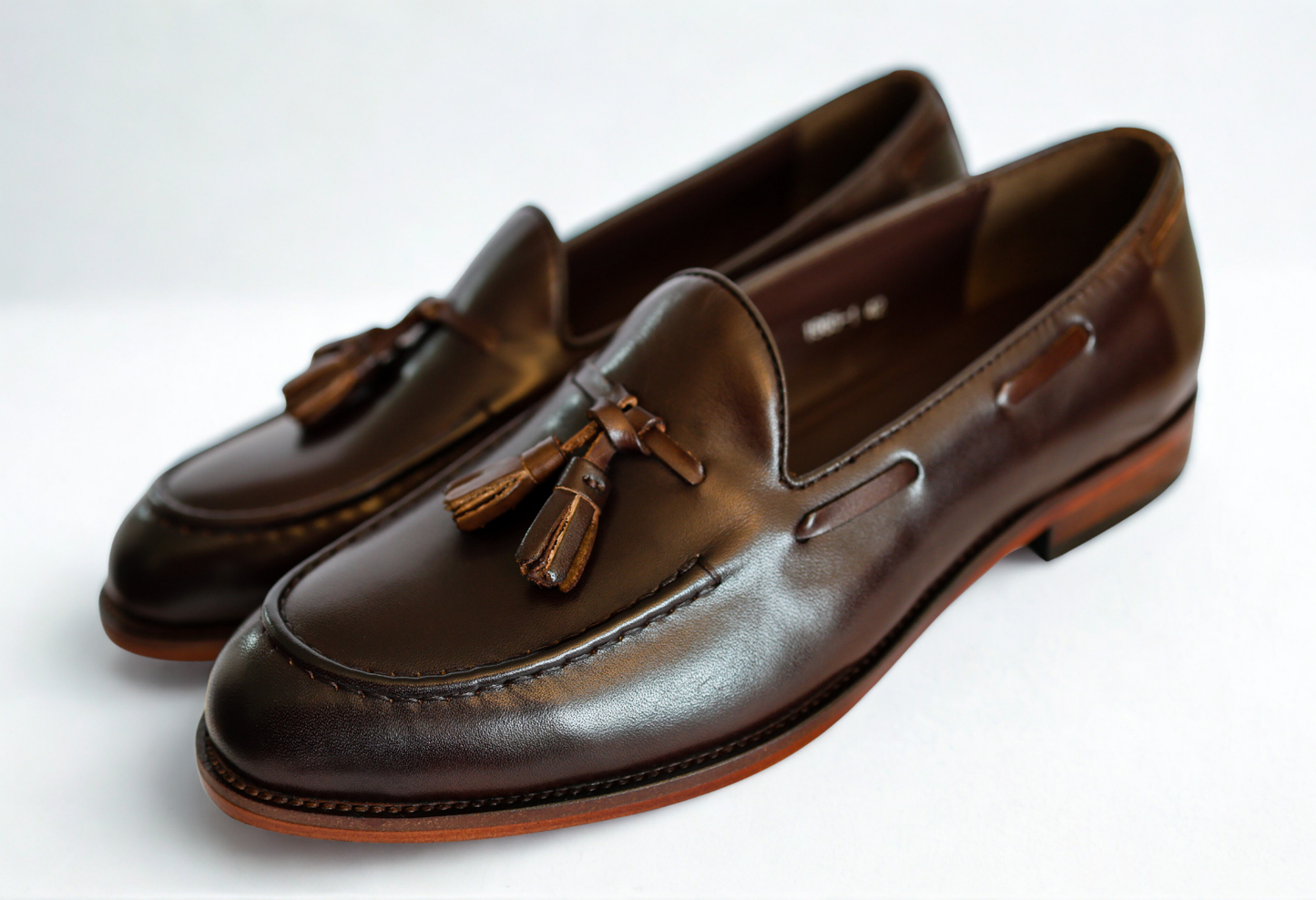 حذاء لوفر جلدي بحزام راهب بني