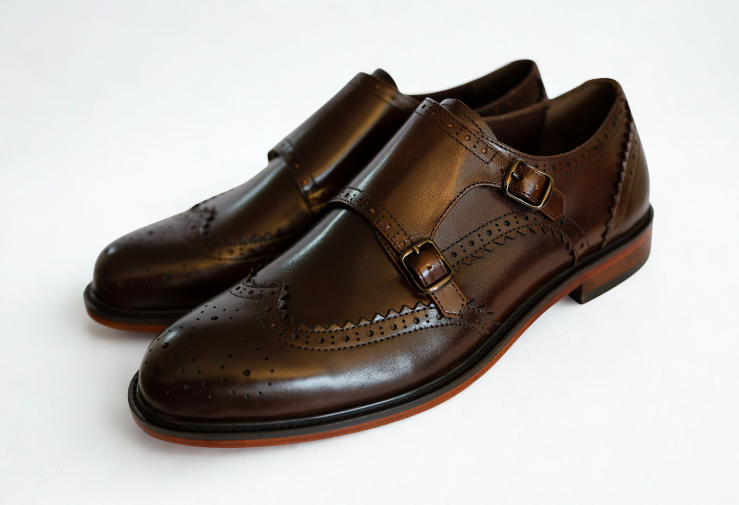 حذاء لوفر جلدي بحزام راهب بني